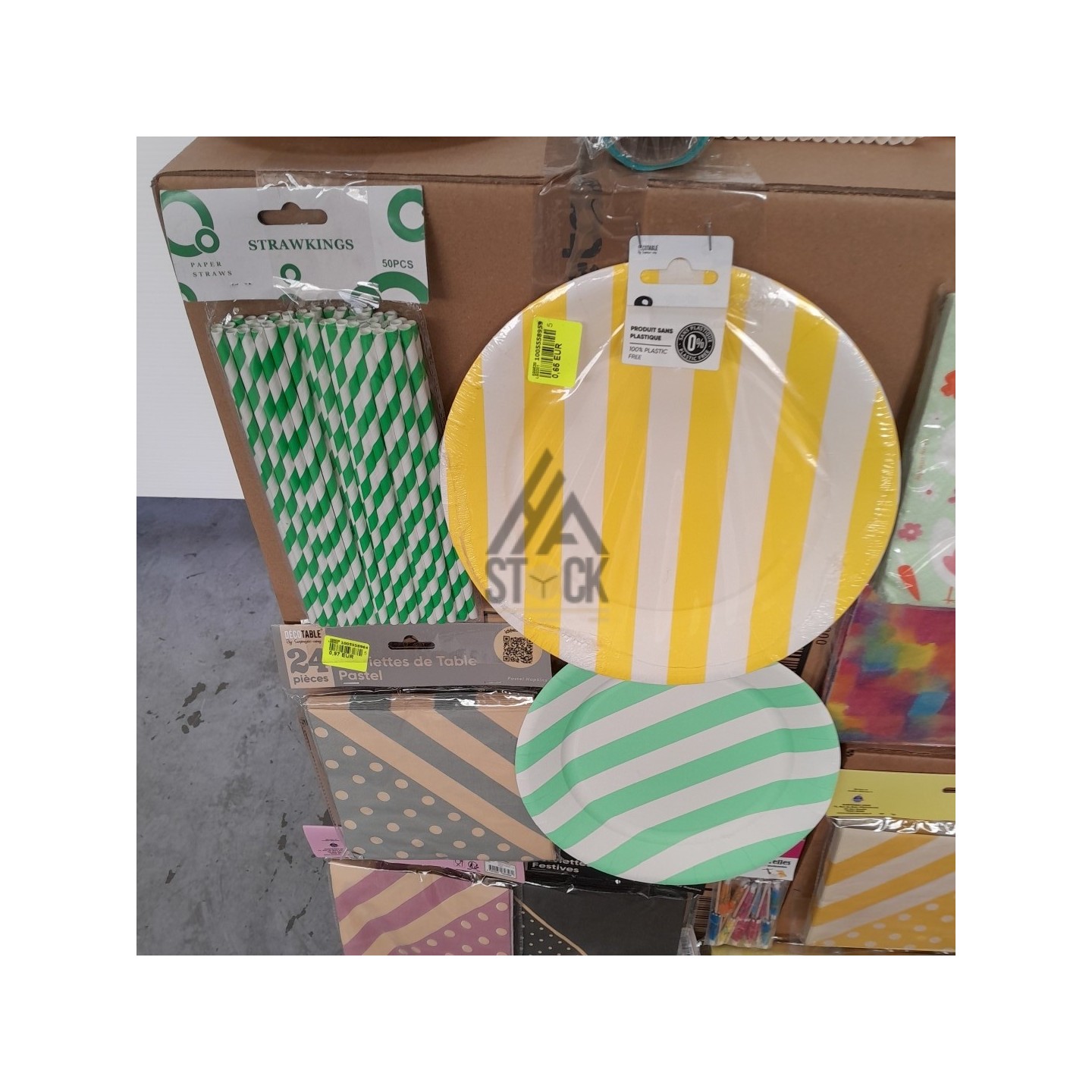 VAISSELLE JETABLE - 300 pièces