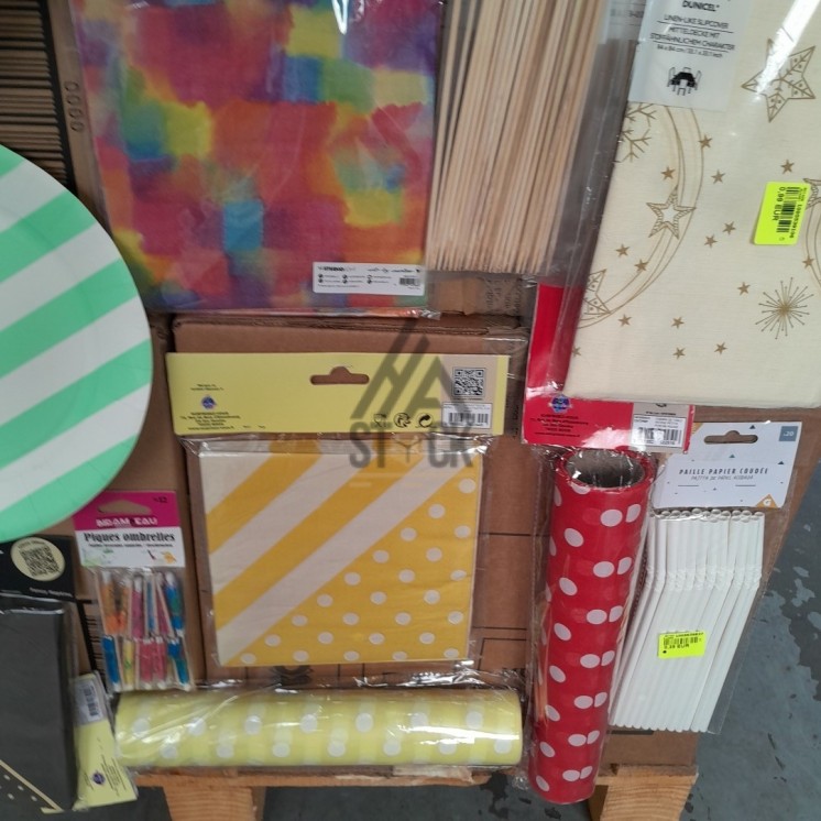 VAISSELLE JETABLE - 300 pièces