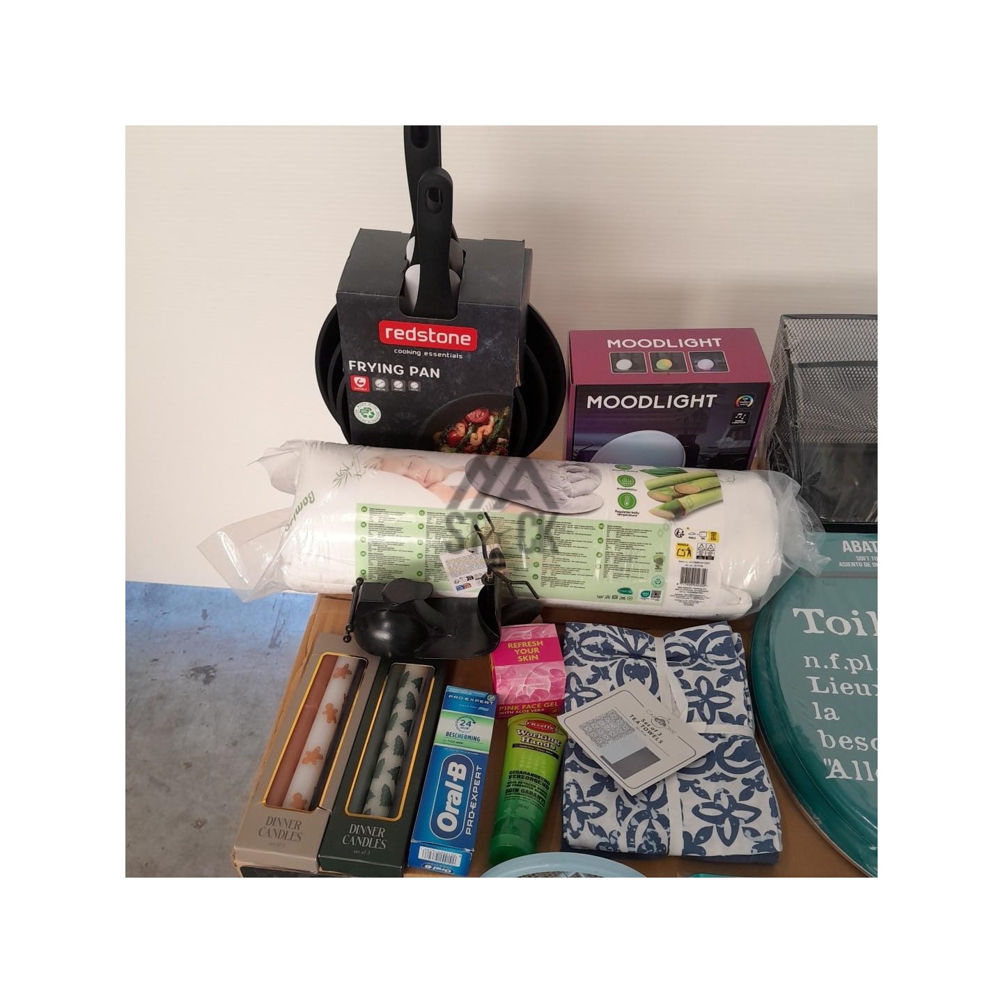 A****N - 200 pièces