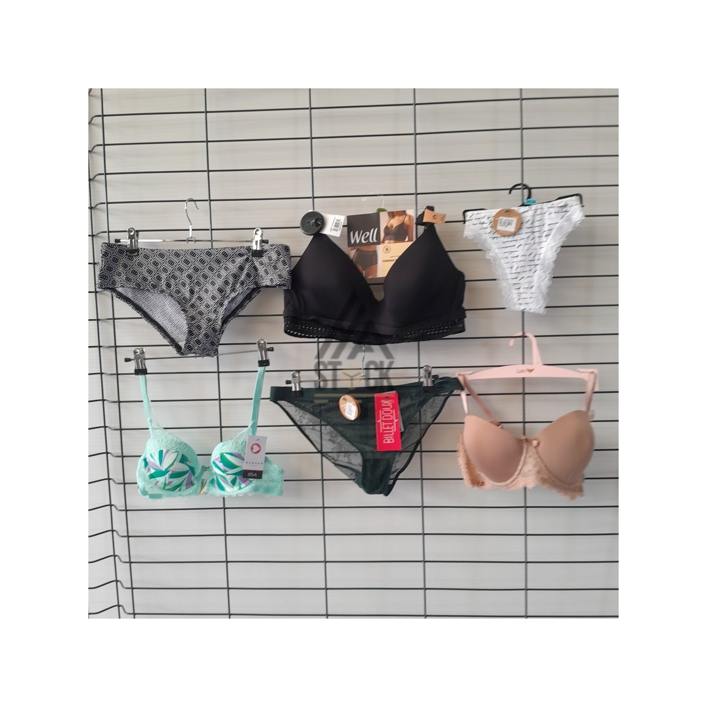 SOUS VETEMENTS DE MARQUE - 50 pièces