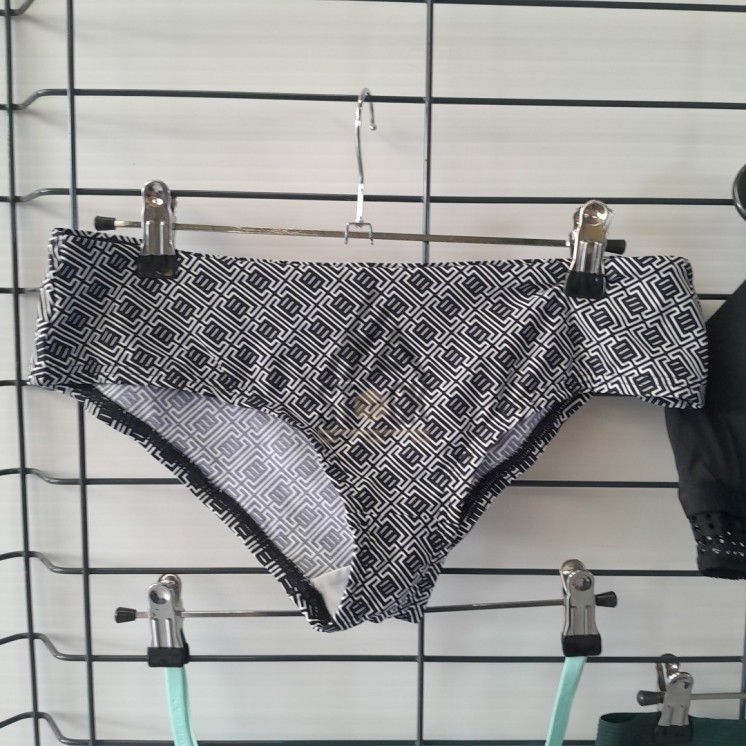 SOUS VETEMENTS DE MARQUE - 50 pièces