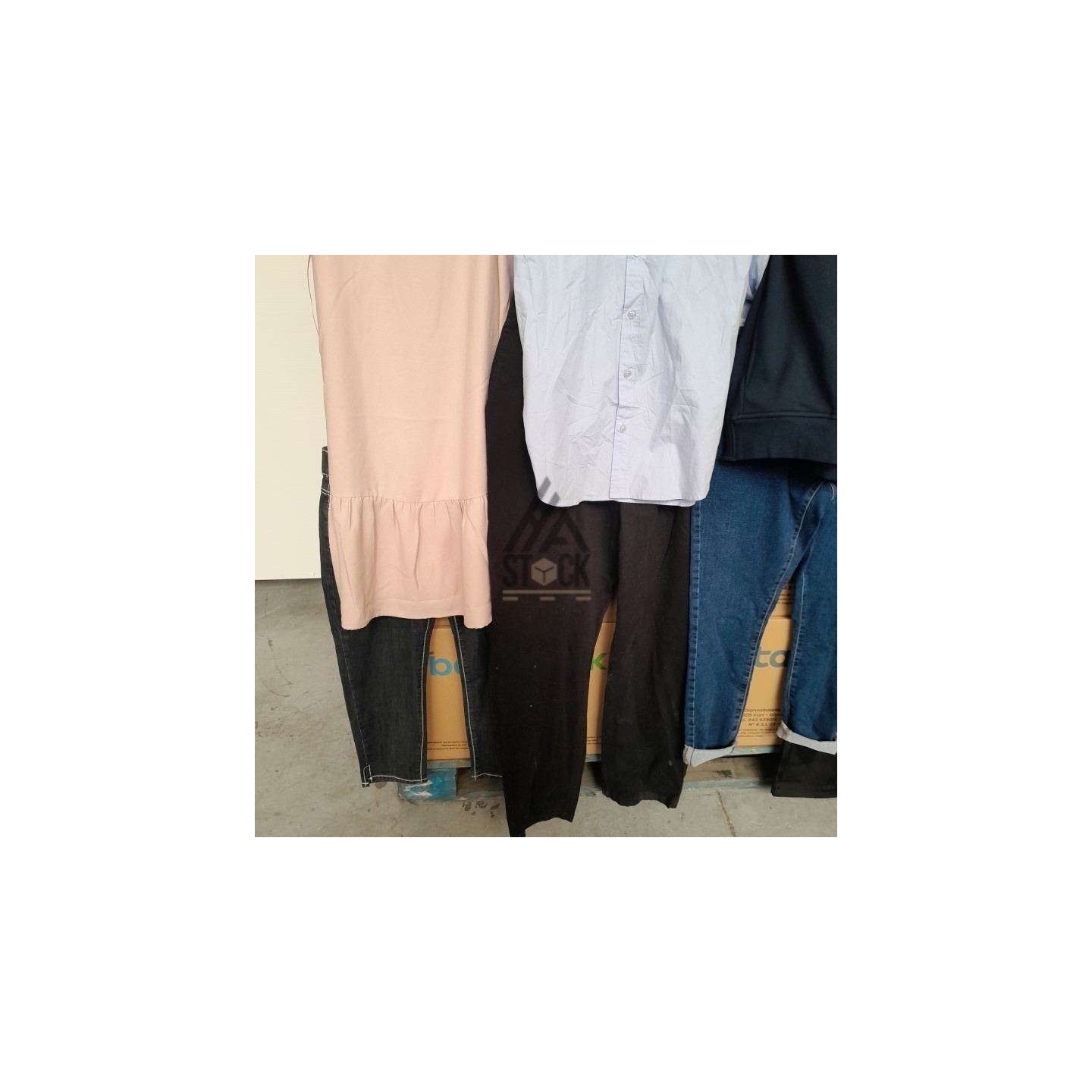 TEXTILE MARQUE  - 700 pièces