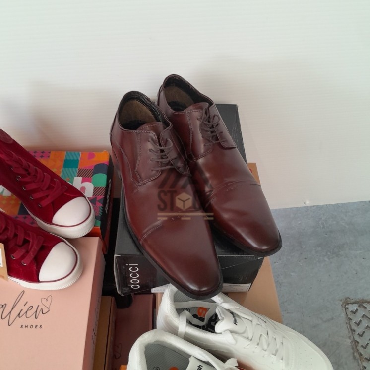 CHAUSSURE en boite  - 20 paires