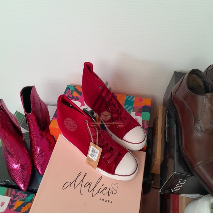 CHAUSSURE en boite  - 20 paires