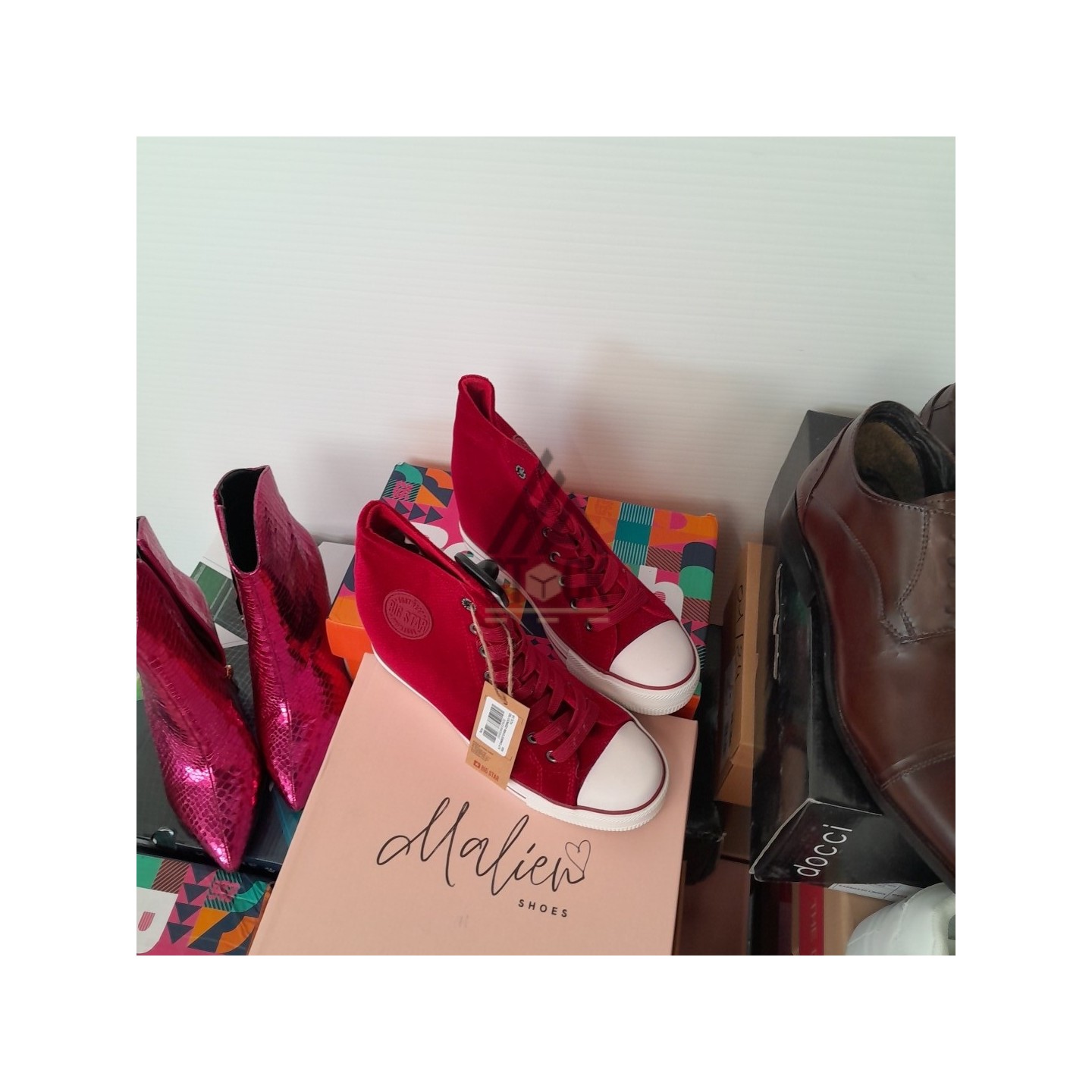 CHAUSSURE en boite  - 20 paires