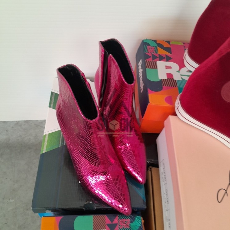 CHAUSSURE en boite  - 20 paires