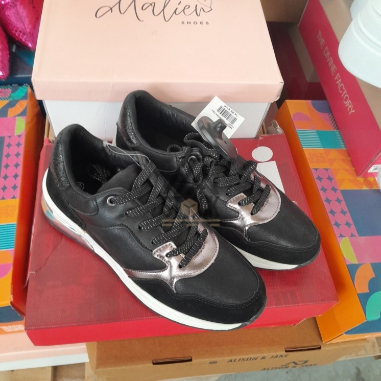 CHAUSSURE en boite  - 20 paires