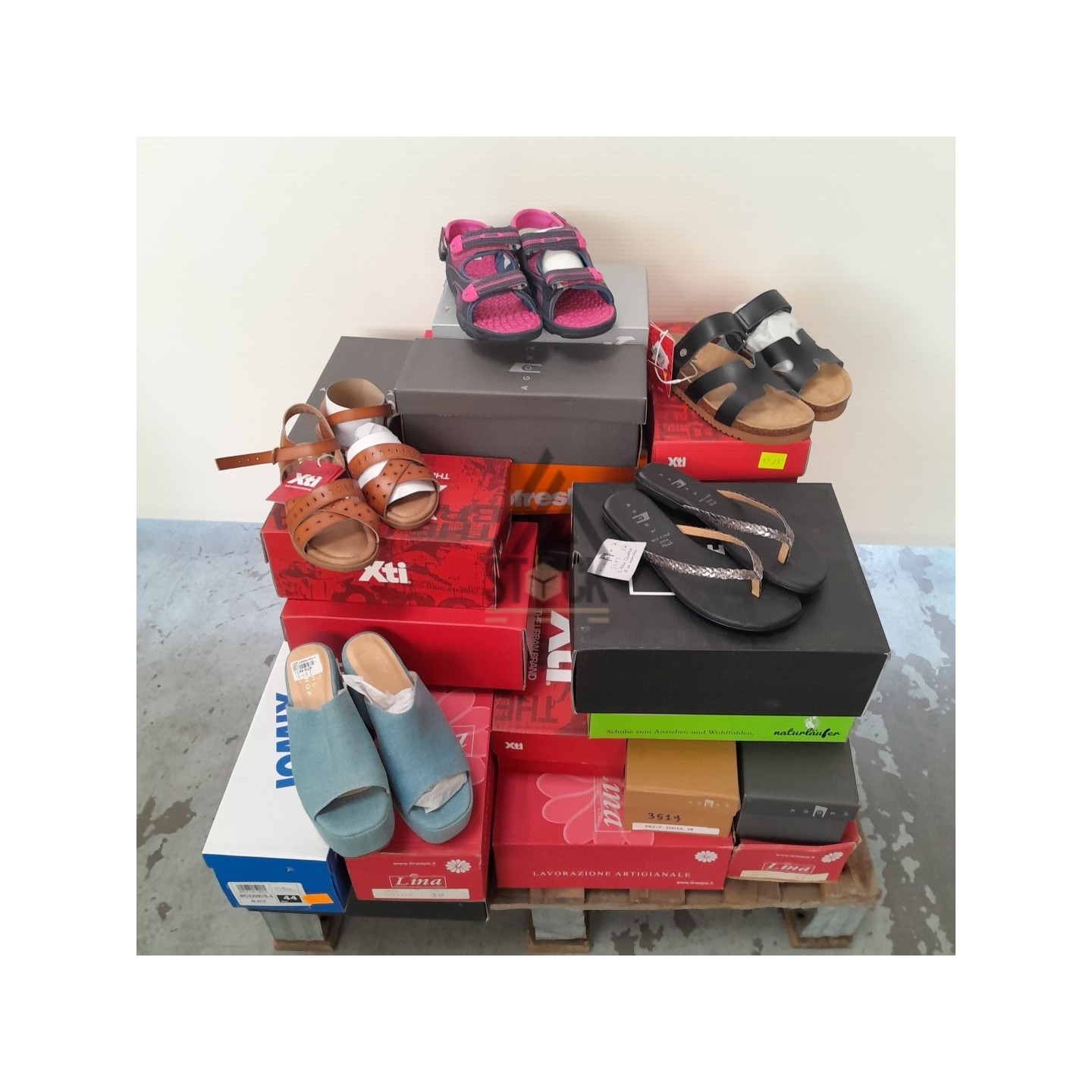 CHAUSSURE ÉTÉ en boite - 30 paires