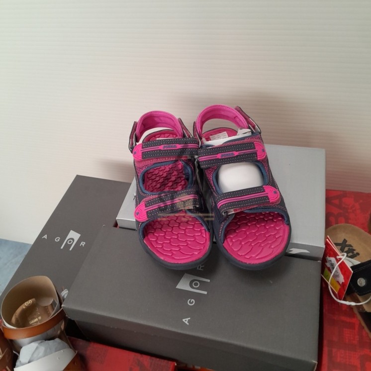 CHAUSSURE ÉTÉ en boite - 30 paires