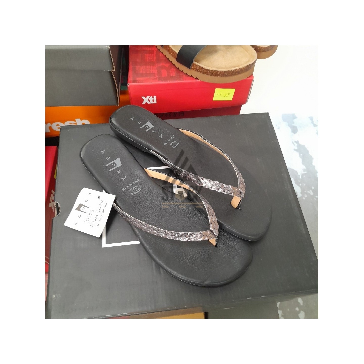 CHAUSSURE ÉTÉ en boite - 30 paires