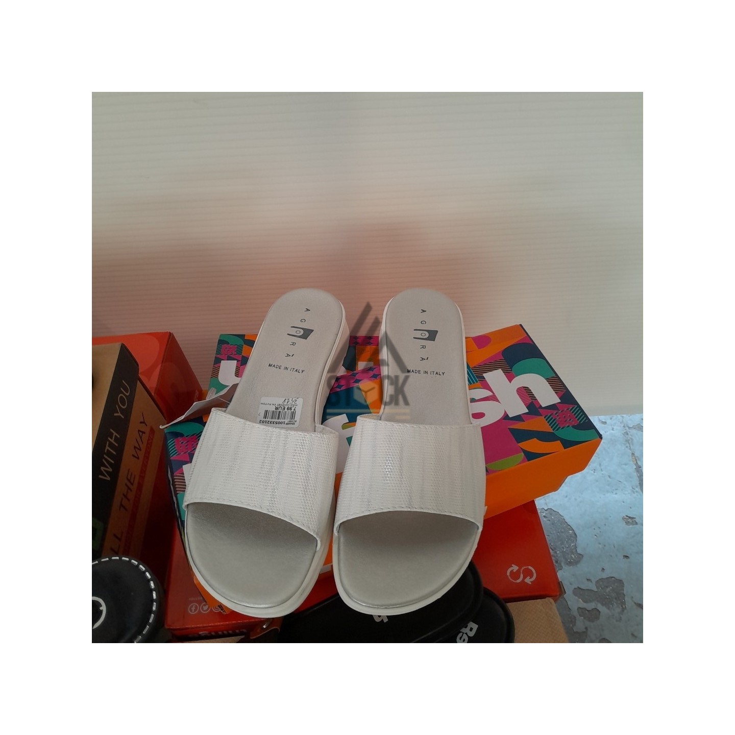 CHAUSSURE ÉTÉ en boite - 30 paires