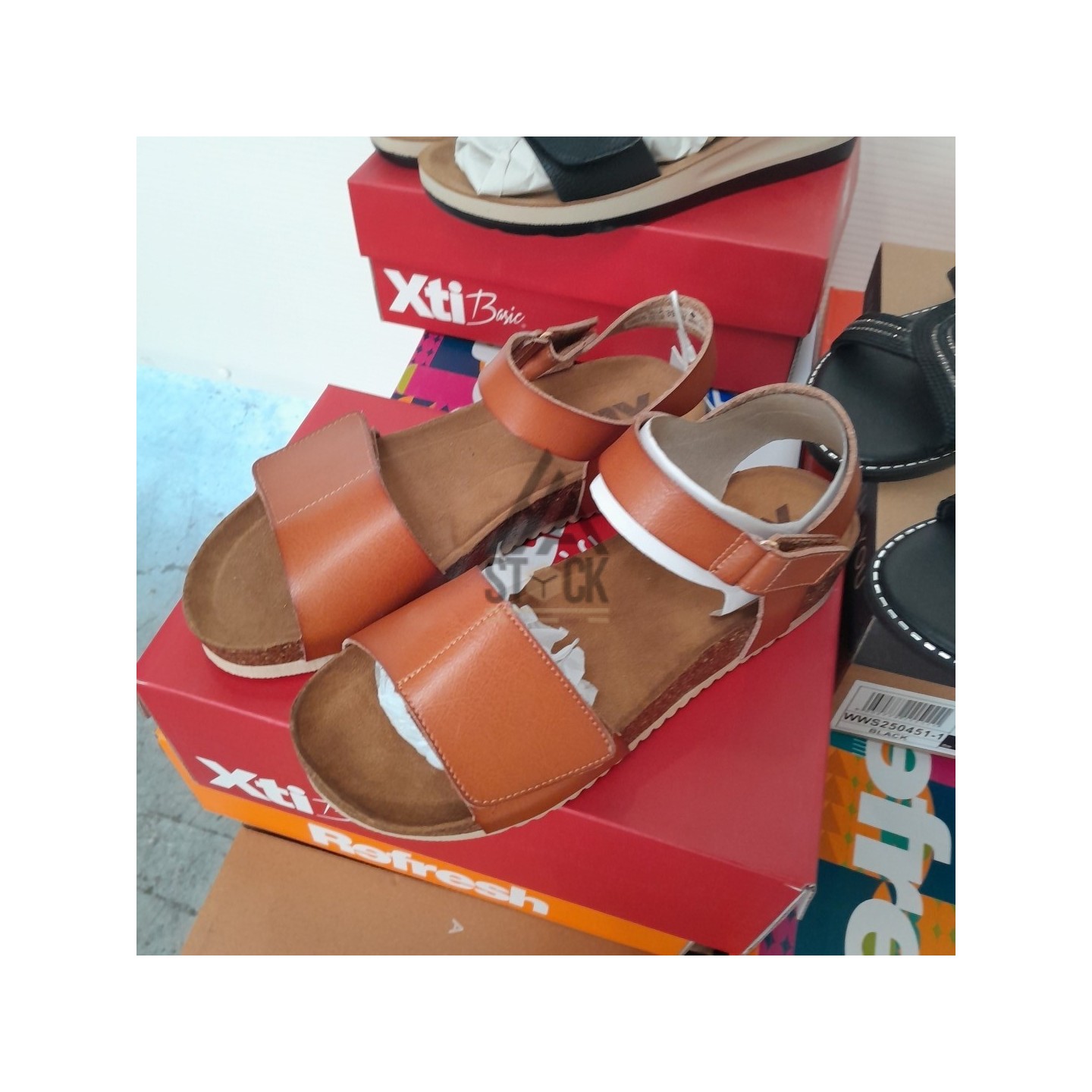 CHAUSSURE ÉTÉ en boite - 30 paires