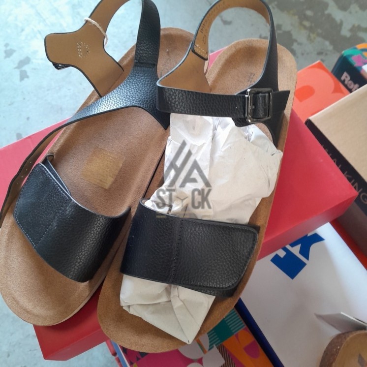 CHAUSSURE ÉTÉ en boite - 30 paires